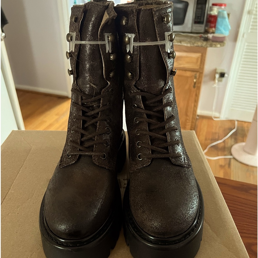 Rowen- Brown Leather Steve Madden